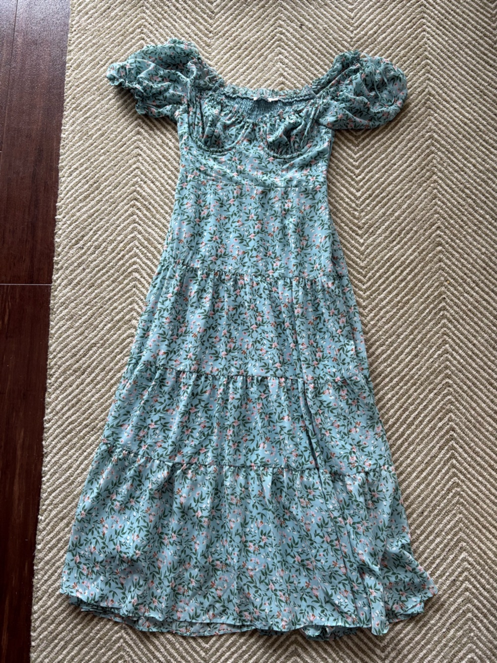 Astr Floral Mint Green Puff-Sleeve Maxi Dress